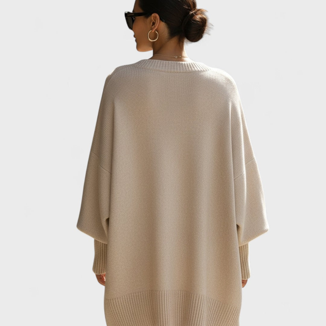 Mandy – Oversized Poncho Simple Elegance