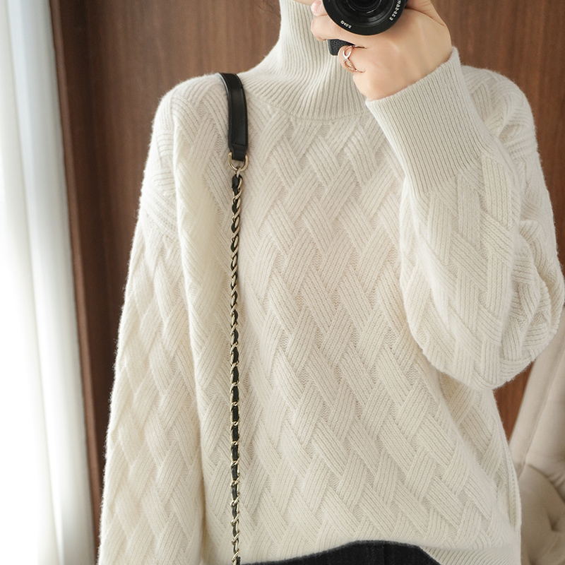 Corinne - Elegant & Cosy Sweater