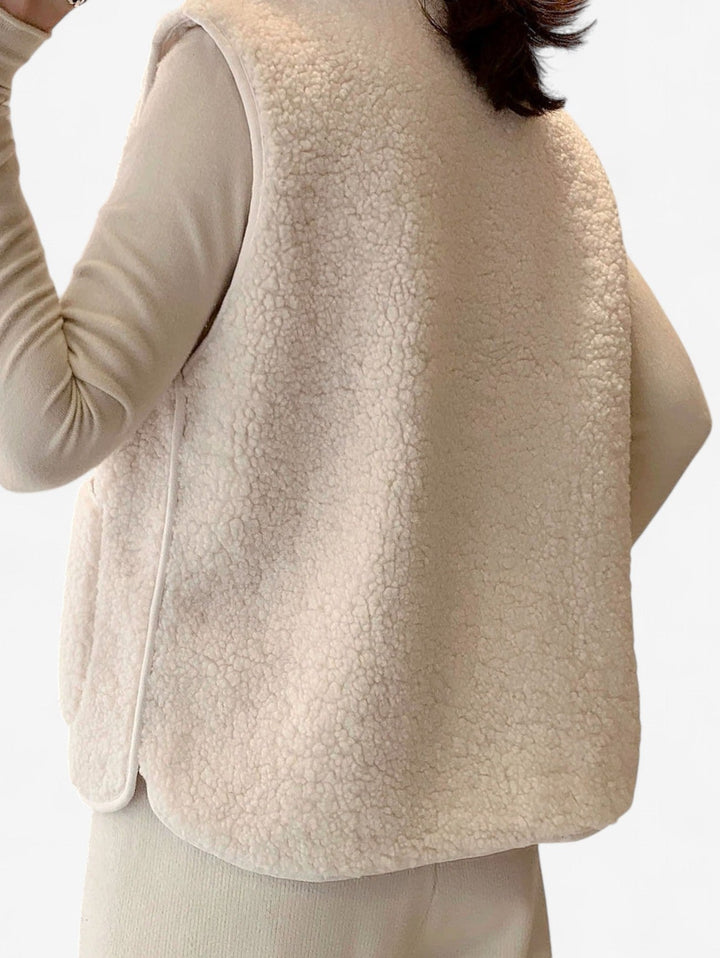 Women’s Sleeveless Button Down Gilet Vest