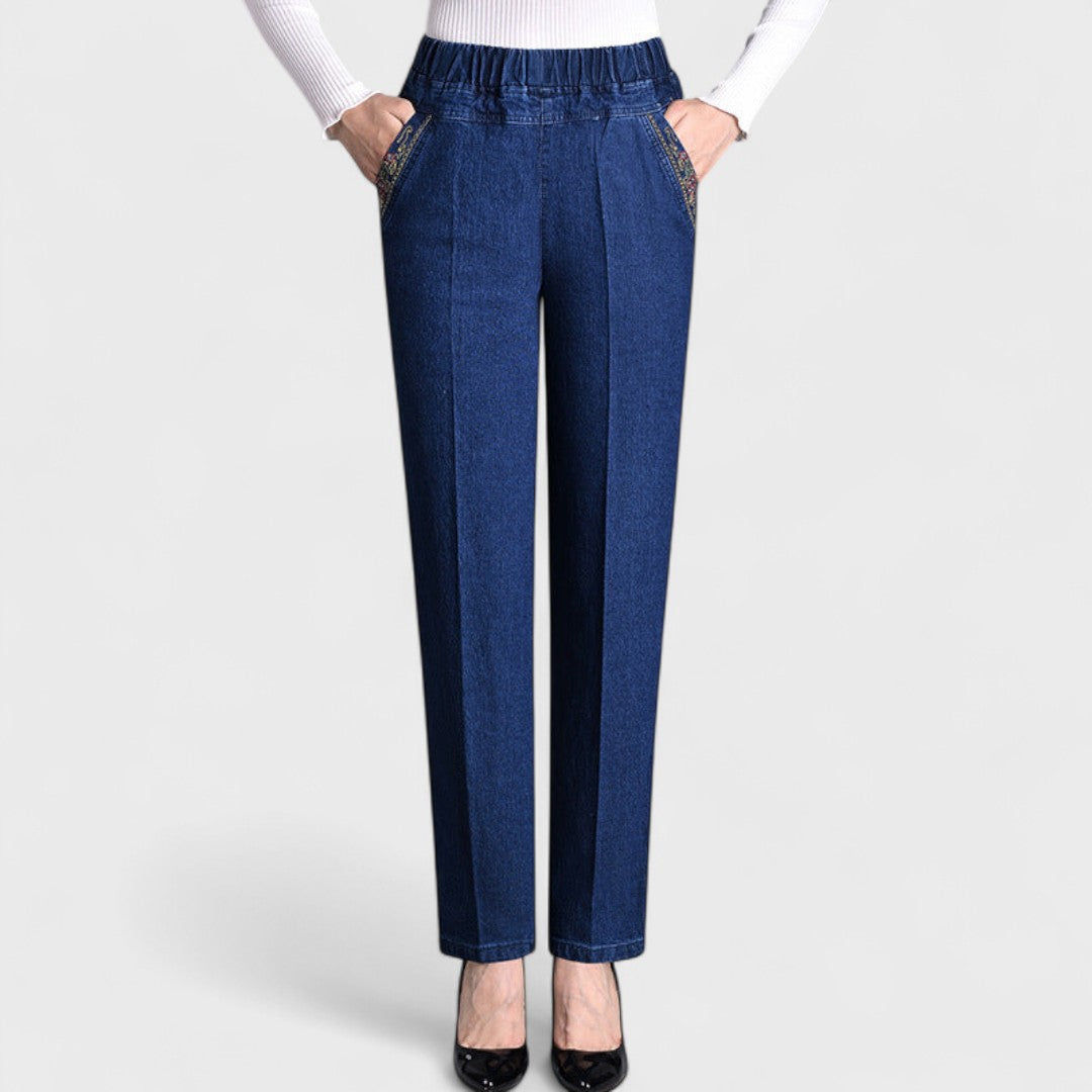 Beatrice | Women’s Comfortable Stretch Jeans with Side Pockets and Elastic Waist