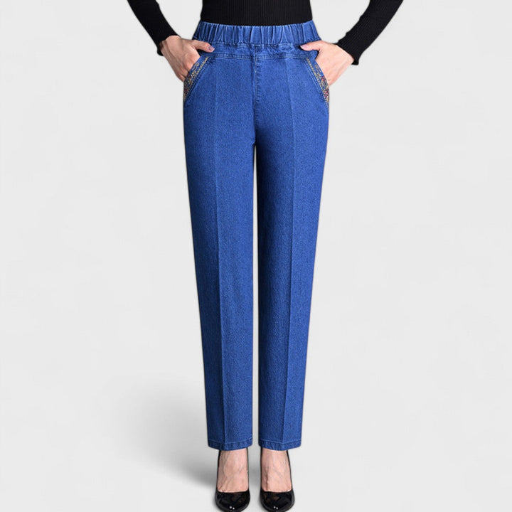 Beatrice | Women’s Comfortable Stretch Jeans with Side Pockets and Elastic Waist