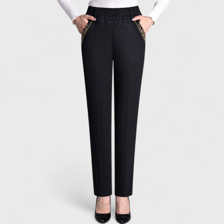 Beatrice | Women’s Comfortable Stretch Jeans with Side Pockets and Elastic Waist