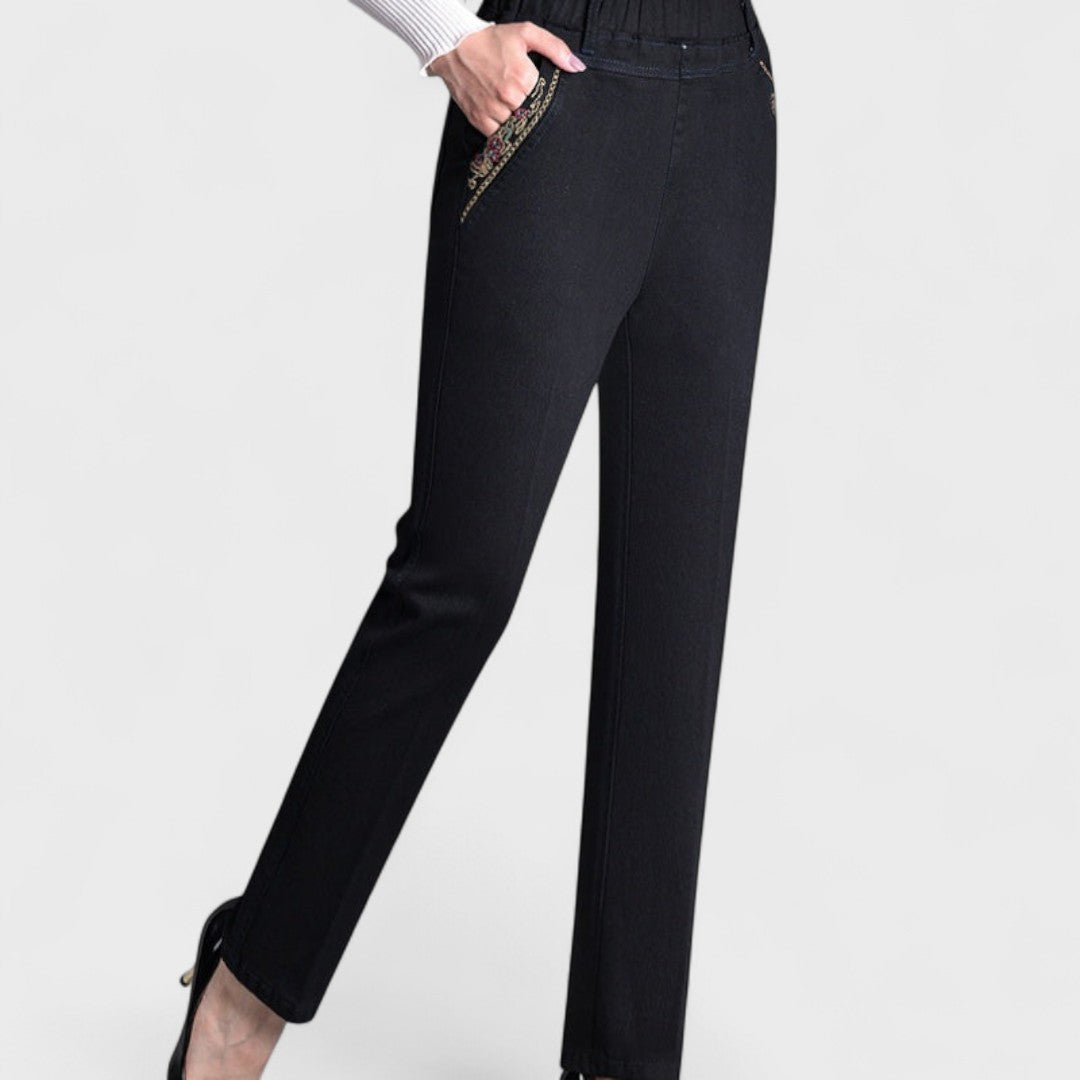 Beatrice | Women’s Comfortable Stretch Jeans with Side Pockets and Elastic Waist